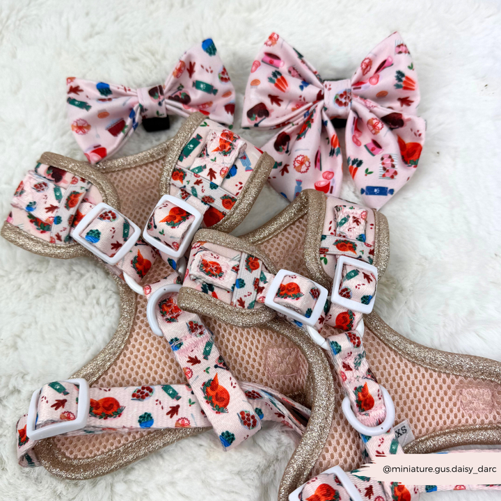 Cracking Christmas Dinner Adjustable Neck HARNESS