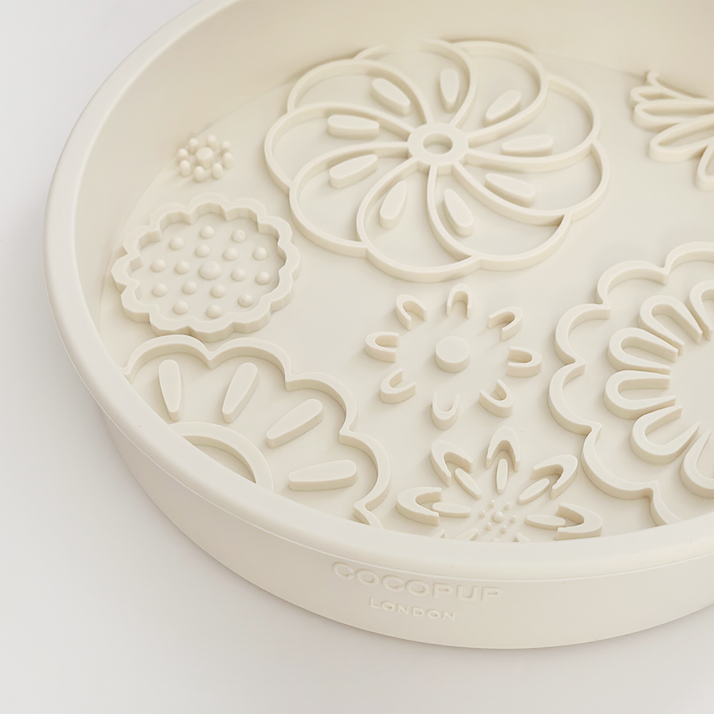 Silicone Slow Feed Dog Bowl - Cream Flowers