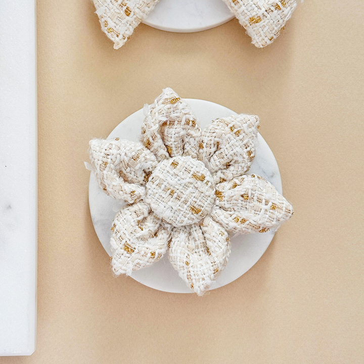 Vanilla Textured Tweed Collar Flower